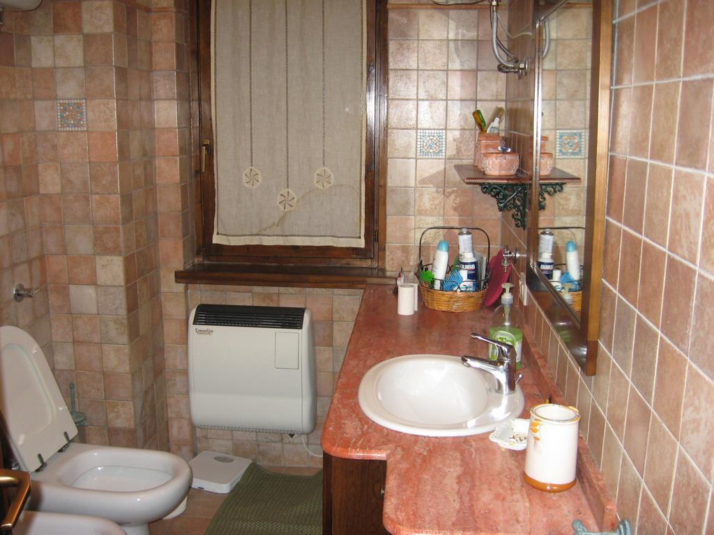 Ferienwohnung Le Tre Rose Montagna Camigliatello Silano Zimmer foto